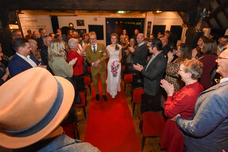 Huwelijk in de sfeervolle theaterzaal van Schelleboom in Oosterhout